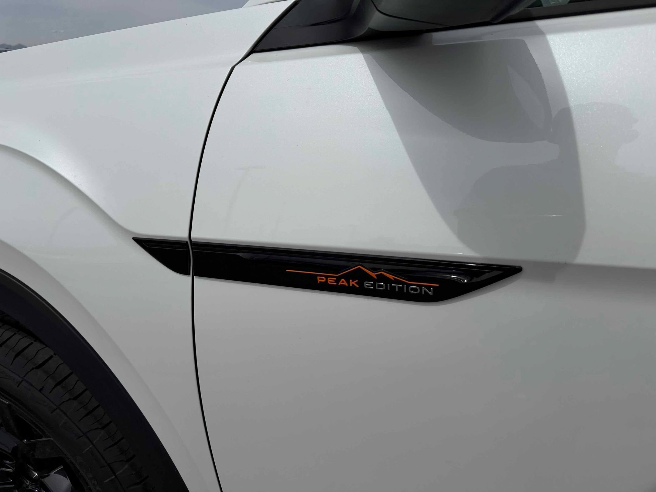 New 2026 Pearl Volkswagen 2.0T Peak Edition image 15
