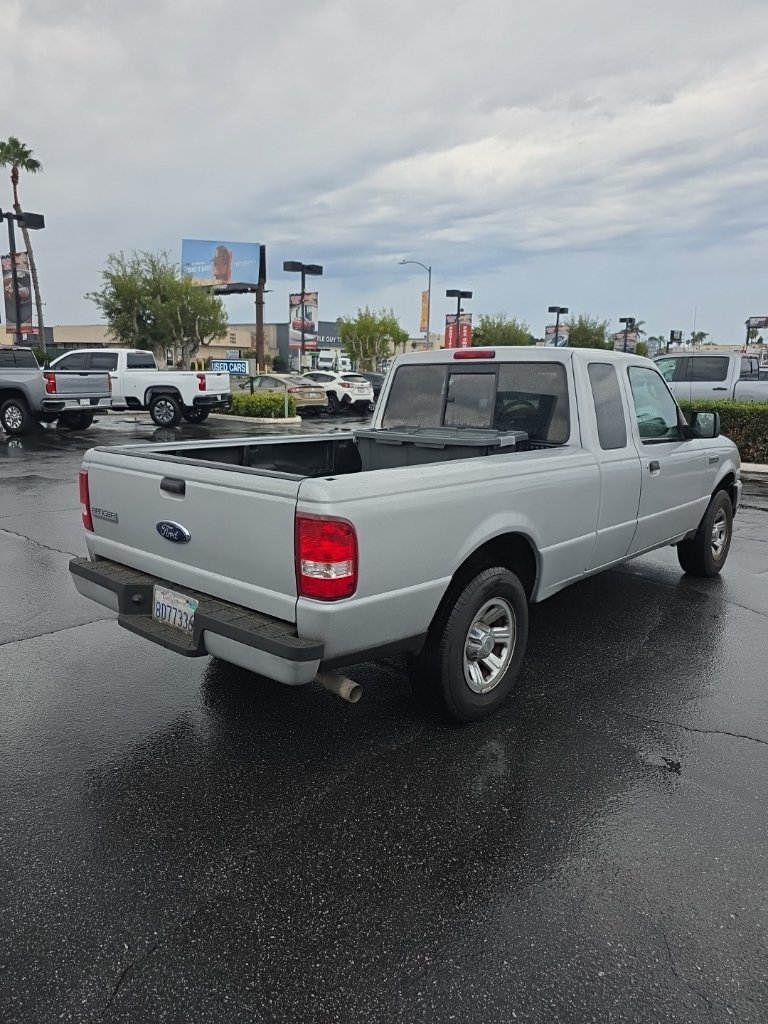 Used 2006 Silver Ford  image 6