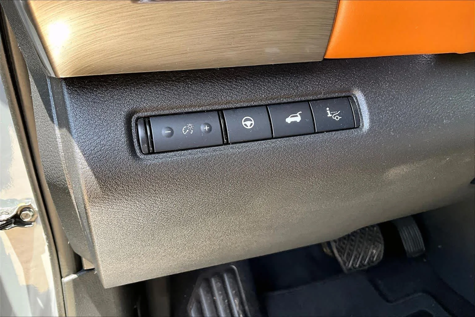 Used 2025 Boulder Gray Pearl Nissan Platinum image 34