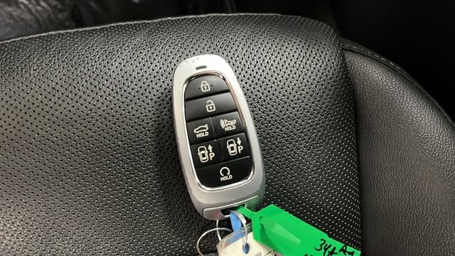 Used 2023 Ultimate Red Hyundai Limited image 21