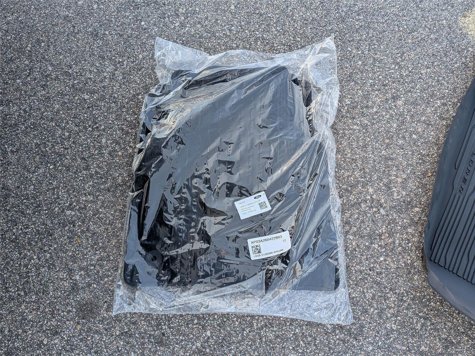New 2026 Agate Black Metallic Ford Active image 32