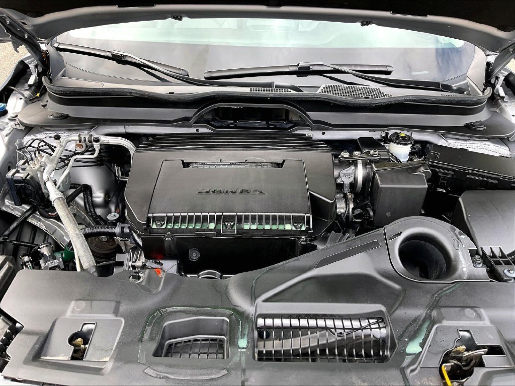 Used 2024 Silver Honda Touring image 31