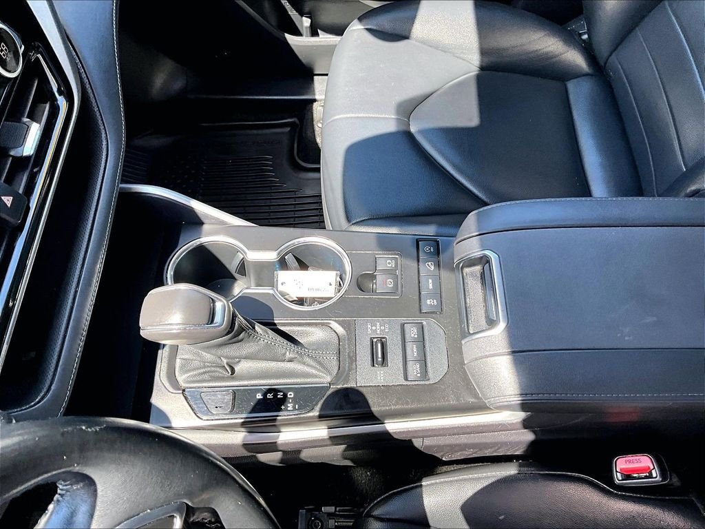 Used 2021 Gray Toyota XLE image 20