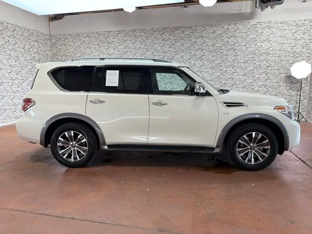 Used 2018 Pearl White Nissan SL image 8