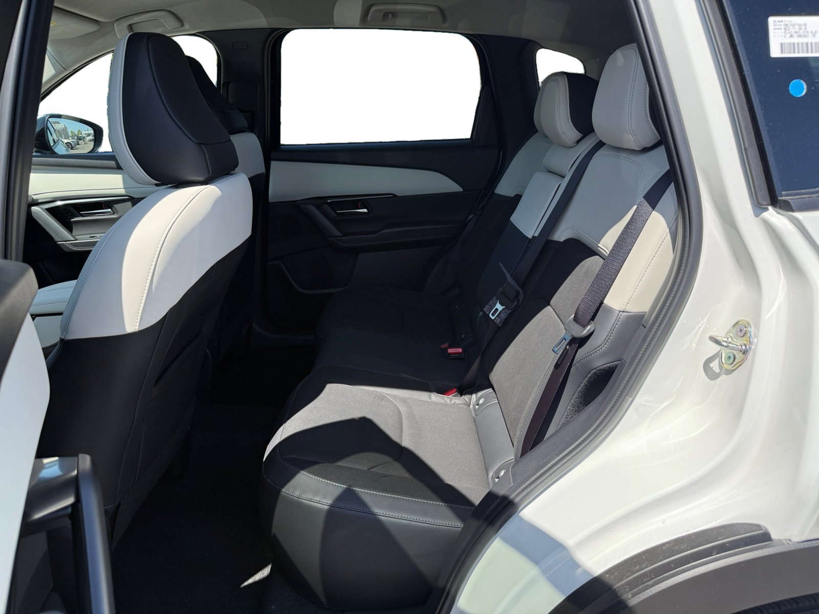 New 2026 Rhodium White Metallic Mazda 2.5 S Preferred image 16