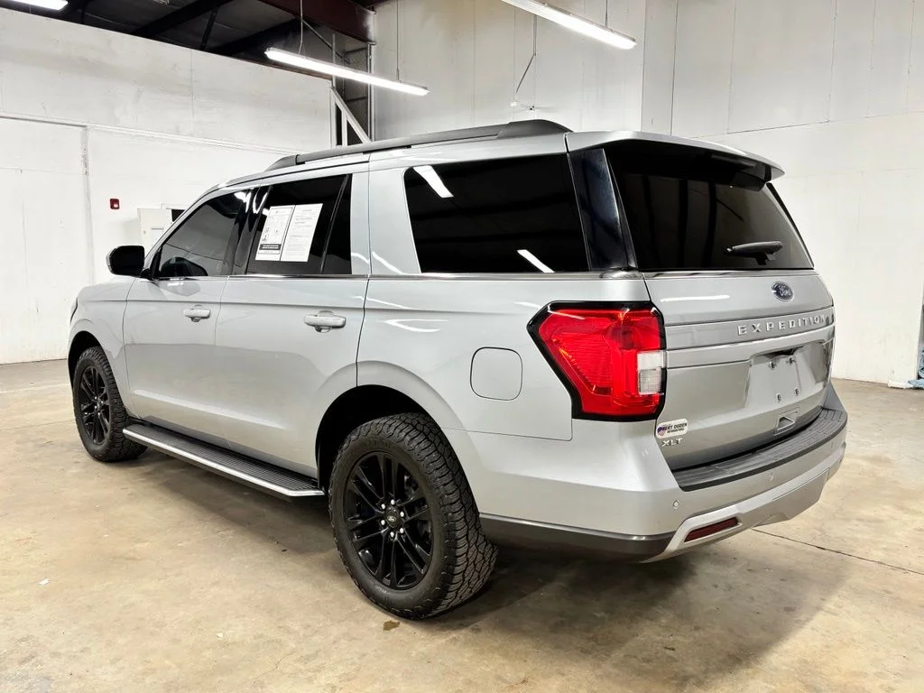 Used 2023 Silver Ford XLT image 5
