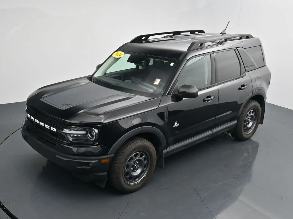 Used 2024 Black Ford Outer Banks image 17