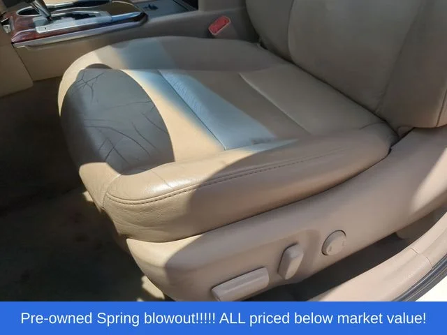 Used 2012 Beige Toyota XLE image 24