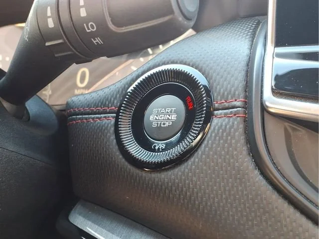 Used 2023  Jeep Trailhawk image 12