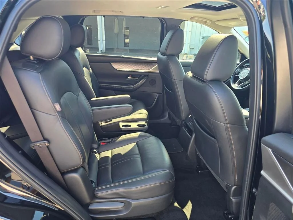 Used 2025 Black Mazda 3.3 Turbo Preferred image 12