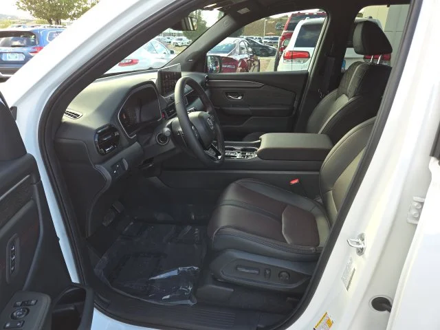 New 2026 Platinum White Pearl Honda Black Edition image 9