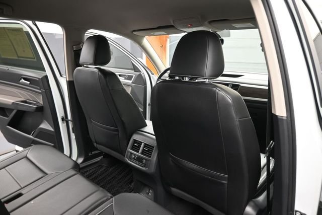 Used 2021 White Volkswagen 2.0T SE image 16