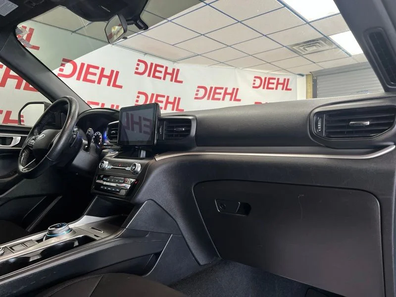 Used 2020 Gray Ford XLT image 14