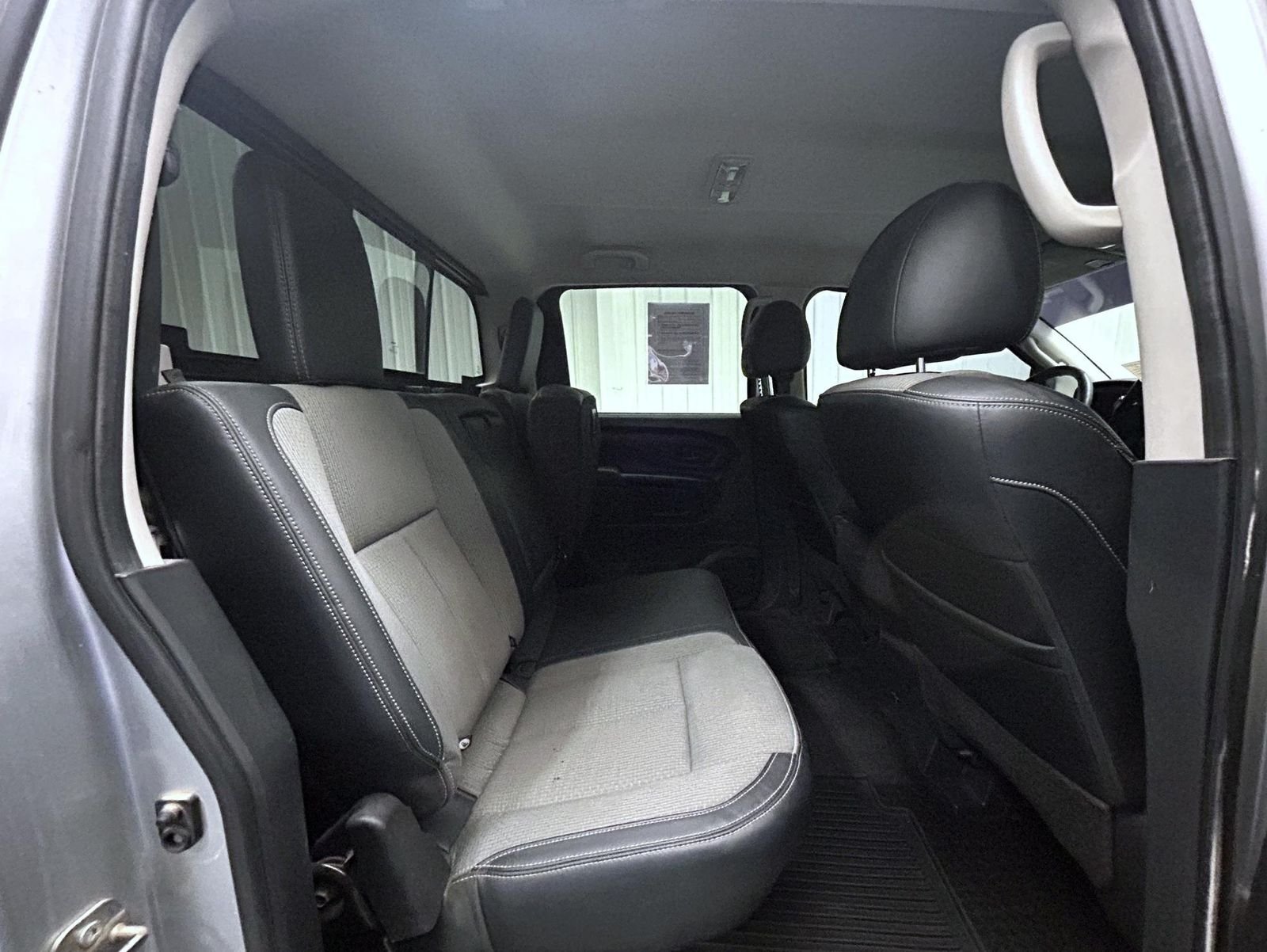 Used 2017 Silver Nissan S image 21