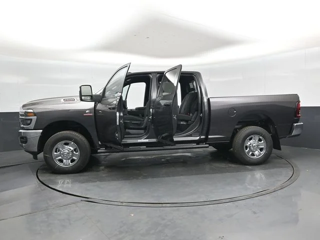 New 2026 Granite Crystal Metallic Clear-Coat Exterior Paint RAM Tradesman image 49
