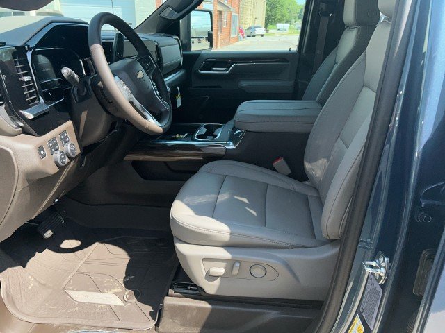 2025 Chevrolet Silverado 2500 HD LT - Photo 10