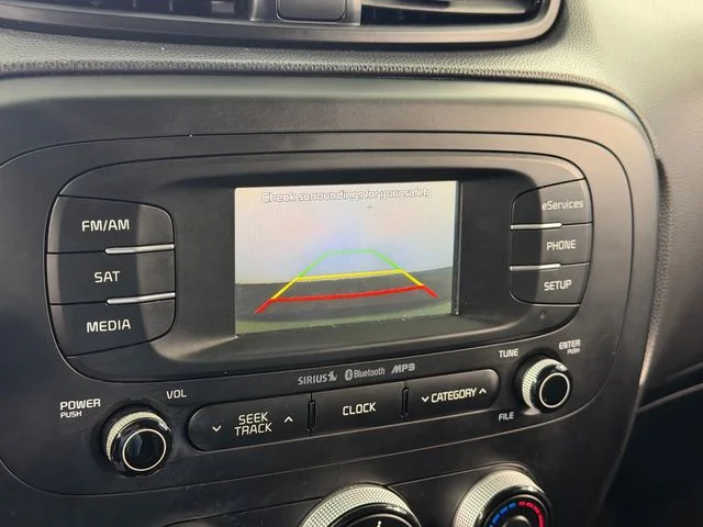 Used 2015 Green Kia Base image 20