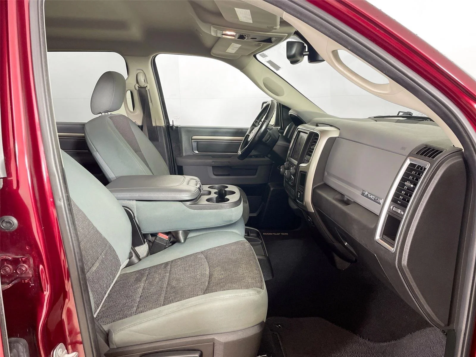 Used 2019 Delmonico Red Pearlcoat Ram Big Horn image 25