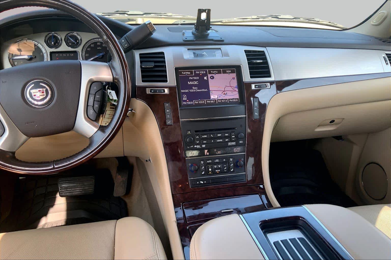 Used 2014 Mocha Steel Metallic Cadillac Luxury image 6