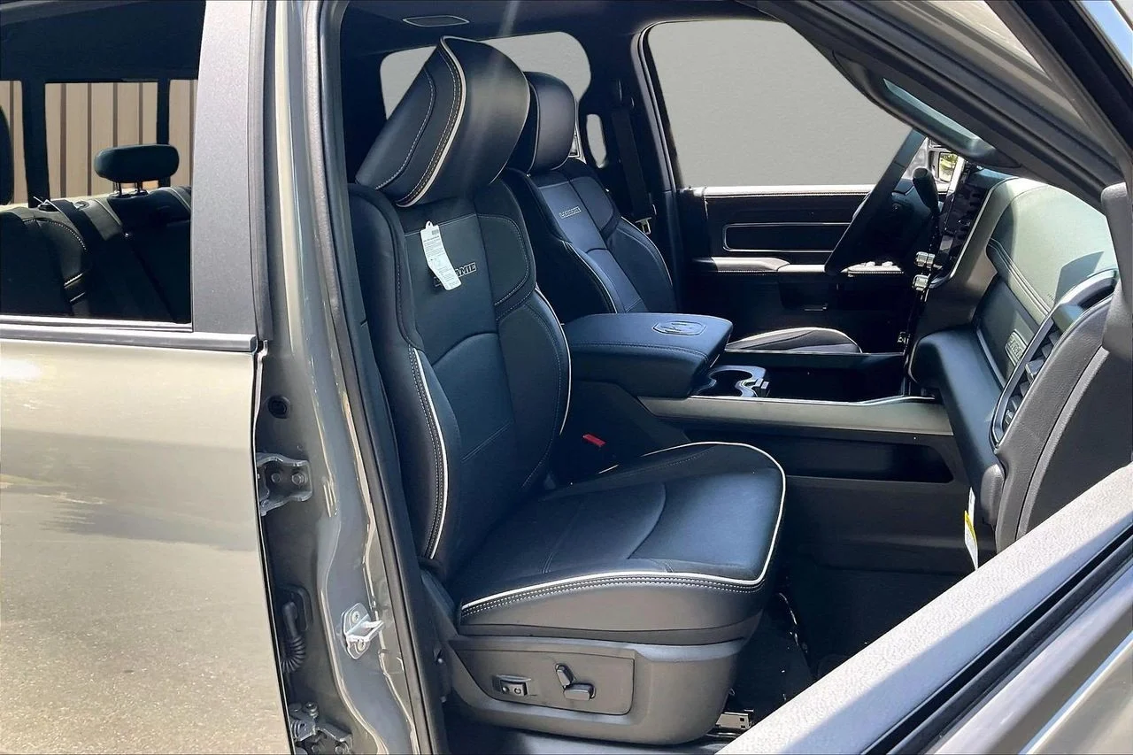 New 2026 Ceramic Gray Clear-Coat Exterior Paint RAM Laramie image 21