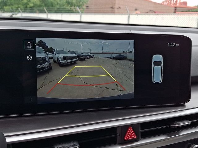 Used 2024 Black Kia S image 24