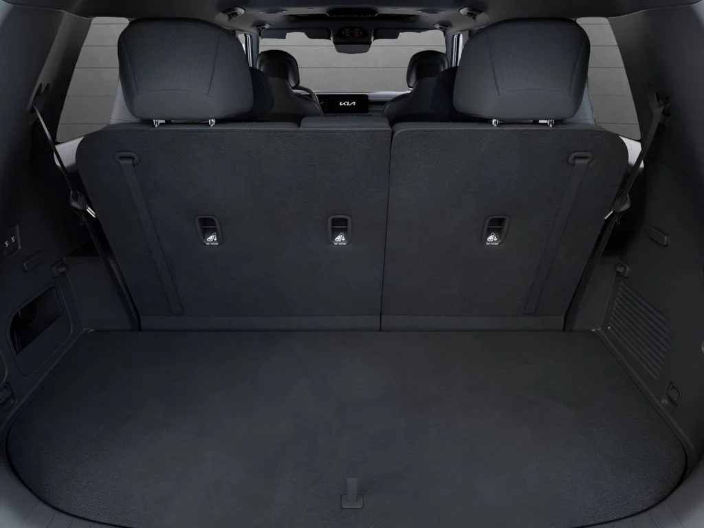 New 2027 Black Kia S image 15
