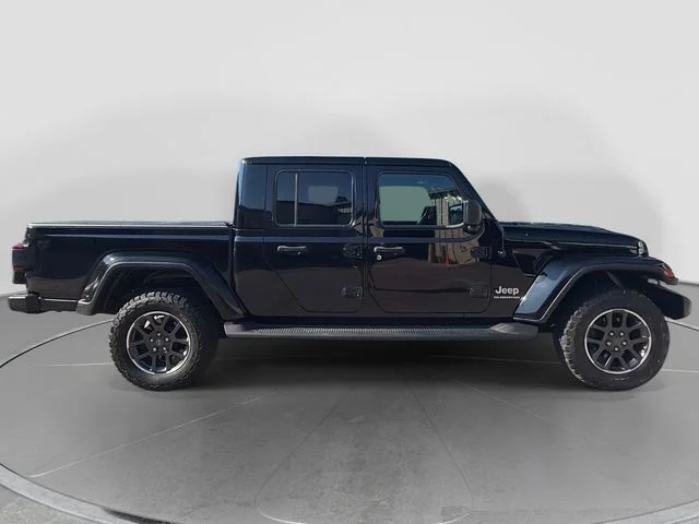 Used 2020 Black Jeep Overland image 2