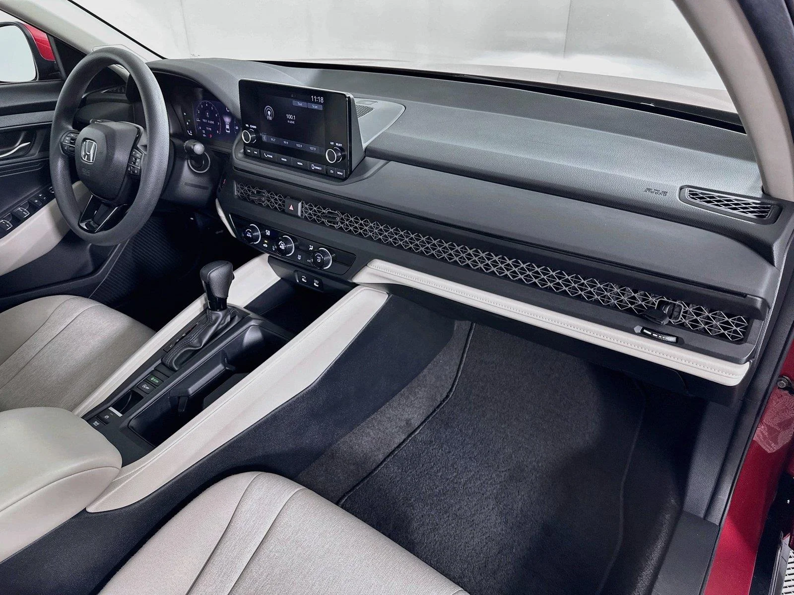 2024 Honda Accord LX - Photo 26