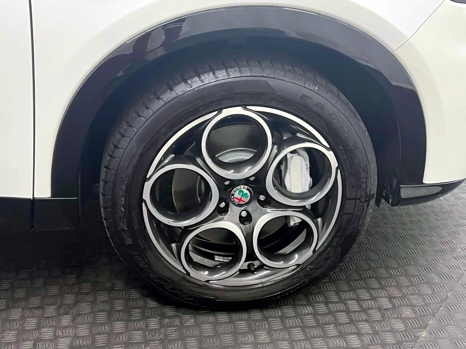 Used 2024 Milano White Alfa Romeo Ti image 11
