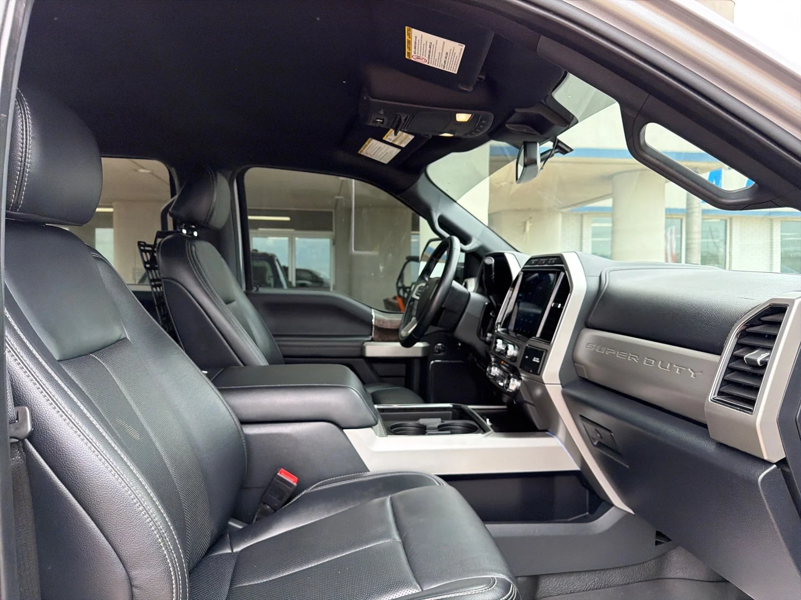 Used 2022 Iconic Silver Metallic Ford LARIAT image 12
