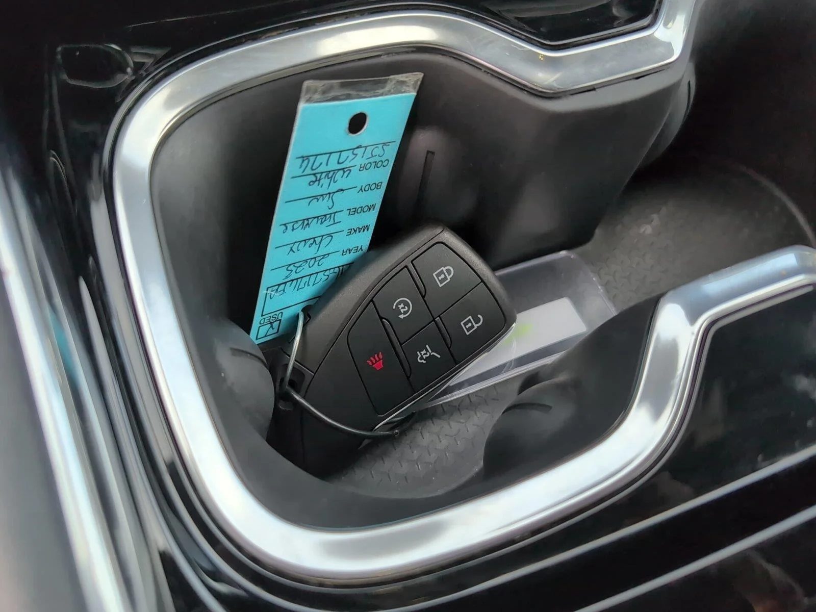 Used 2025 Summit White Chevrolet LT image 20