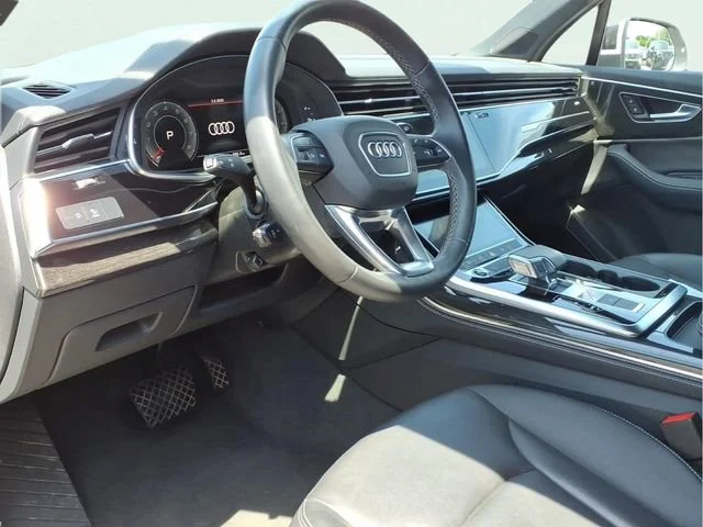 Used 2025  Audi Premium Plus image 10