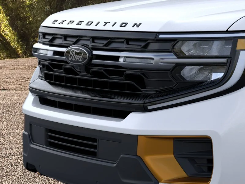 New 2026 Star White Metallic Tri-Coat Ford Tremor® image 41