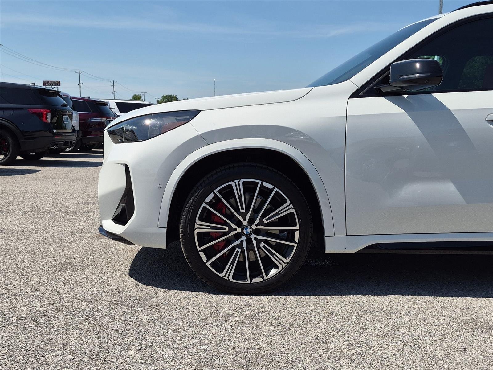 Used 2024 Alpine White BMW M35i image 10