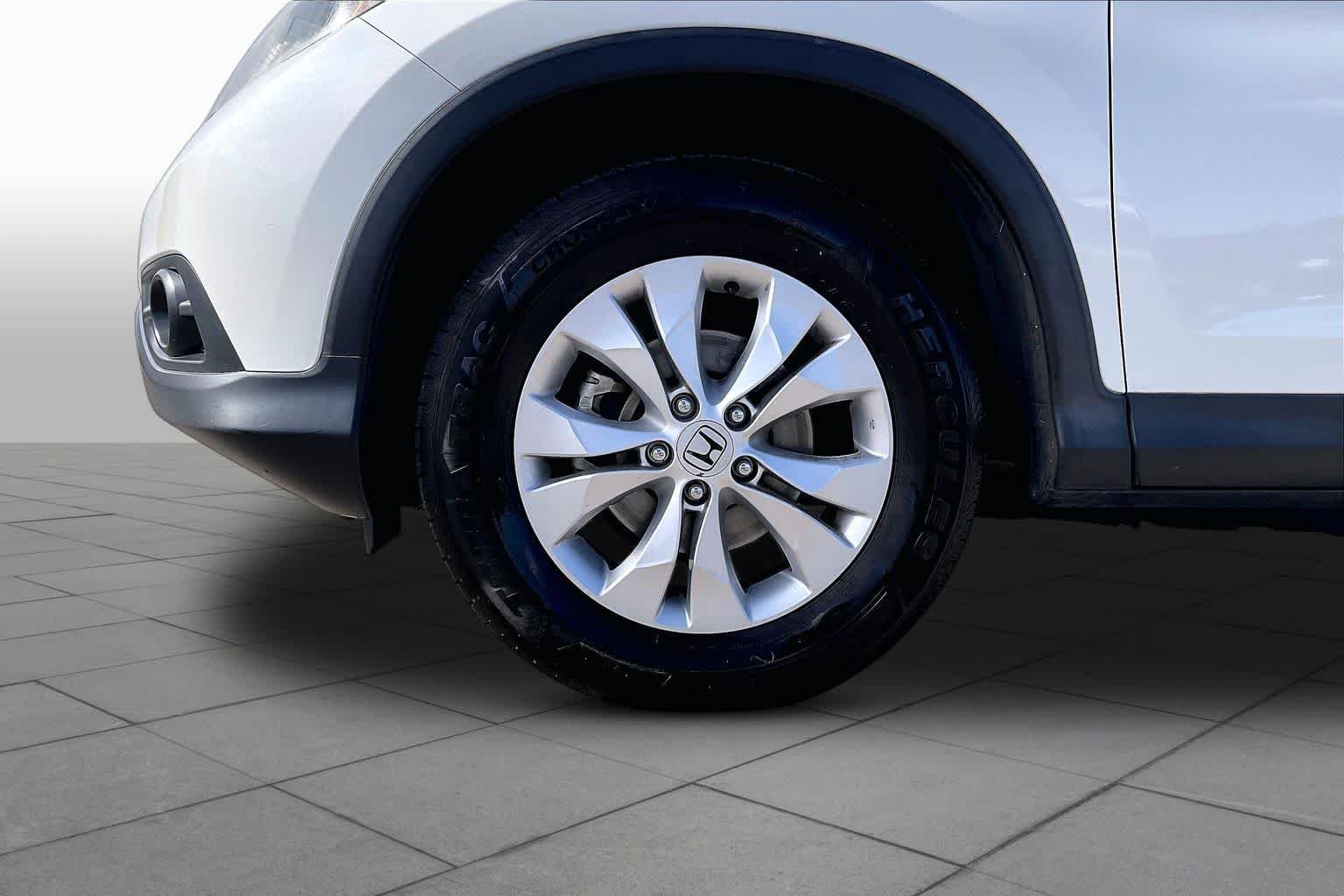 Used 2014 White Diamond Pearl Honda EX-L image 11