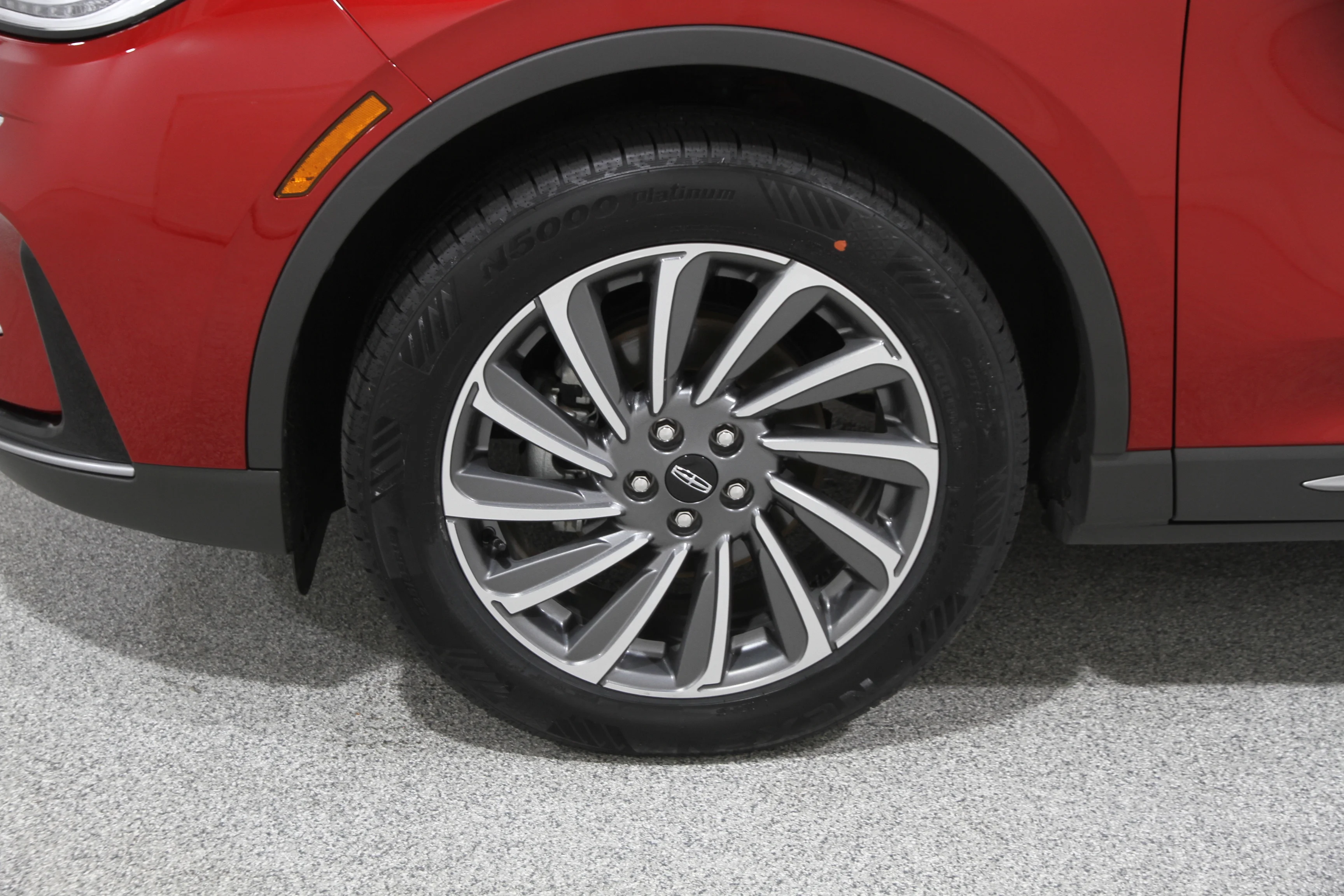 Used 2023 RED Lincoln Reserve image 23
