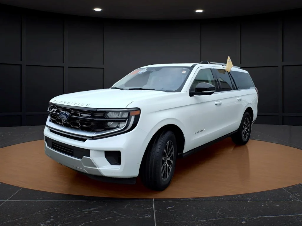 Certified Used 2025 White Ford Platinum image 3