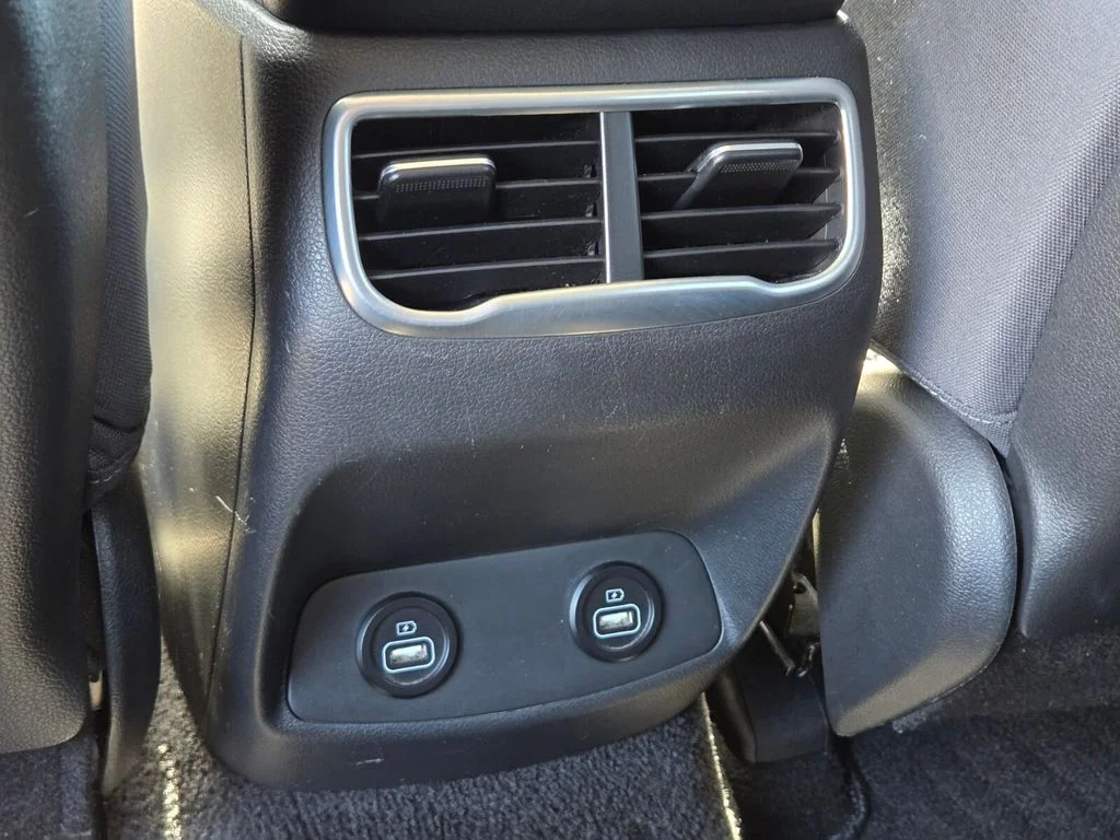 Used 2022 Gray Hyundai SEL image 15