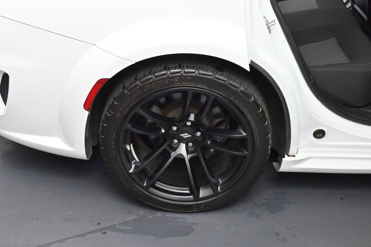 Used 2022 White Knuckle Clearcoat Dodge Scat Pack Widebody image 29