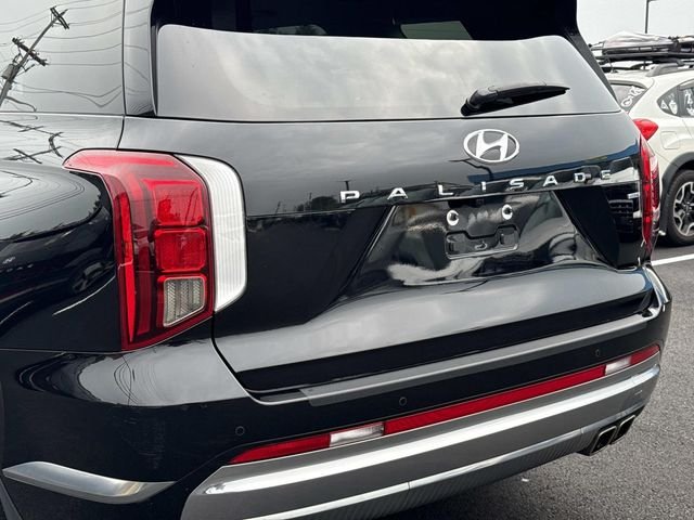 Certified Used 2023 Black Hyundai Calligraphy image 11