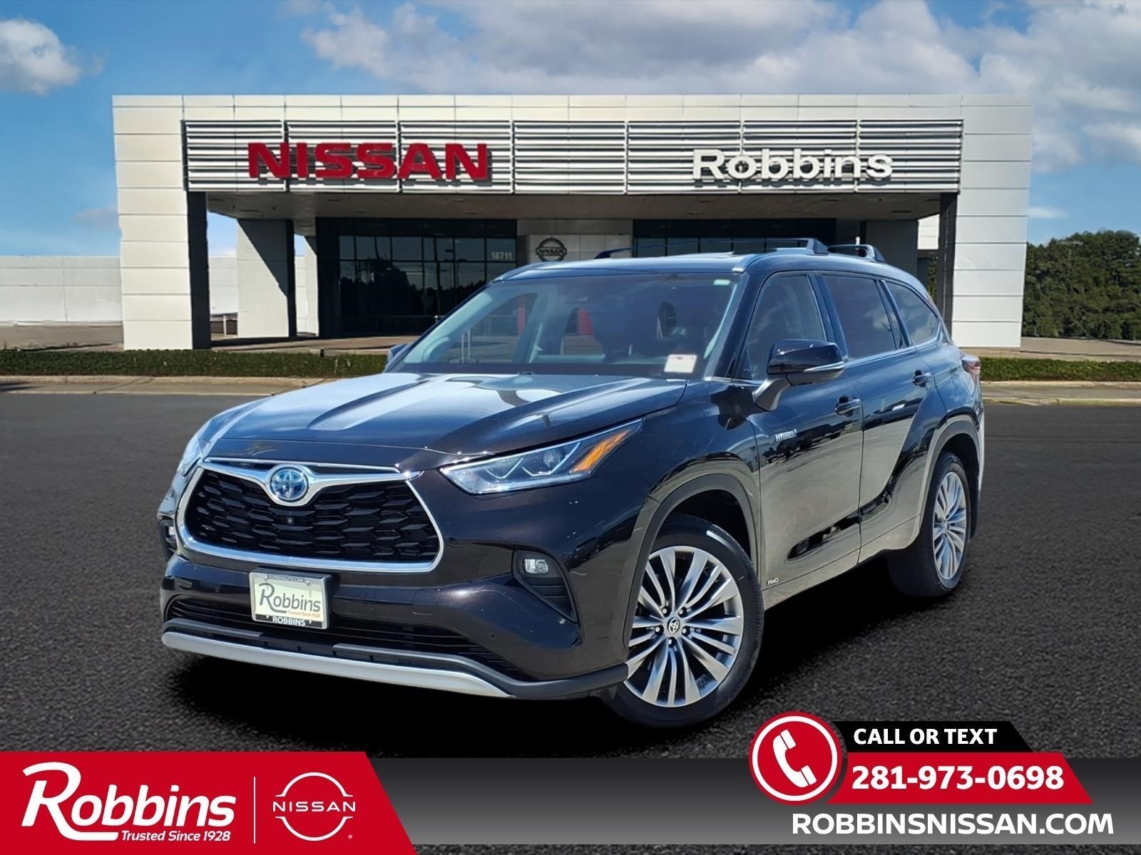 2021 Toyota Highlander Hybrid Platinum Black at Mac Haik CDJR North Houston