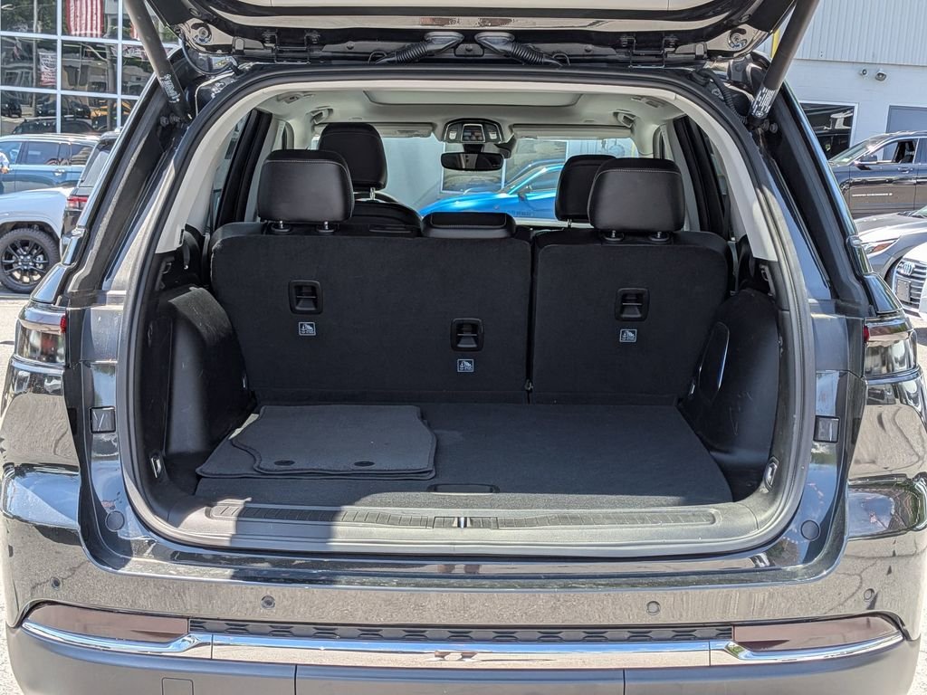 Used 2023 Brown Jeep 4xe image 8