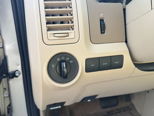 Used 2012 Gold Ford XLT image 28