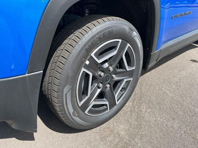 New 2026 Hydro Blue Pearlcoat Jeep Laredo image 10