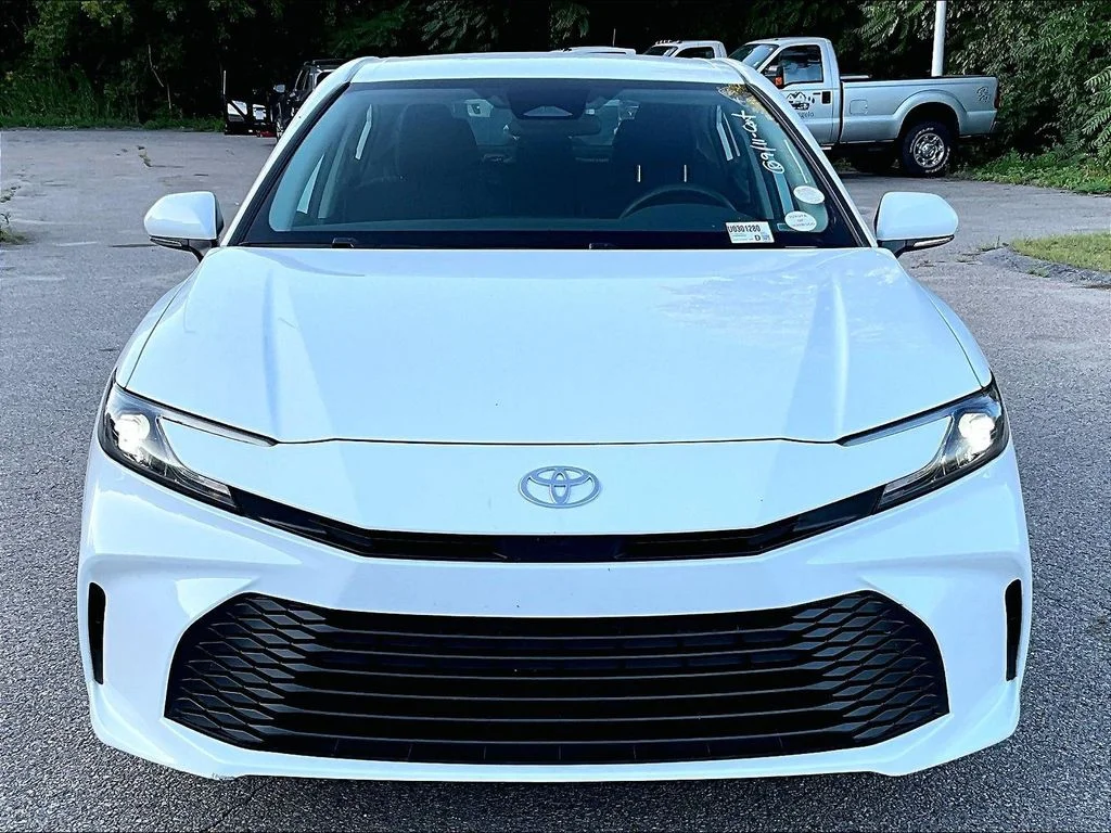 Certified Used 2025 White Toyota LE image 2