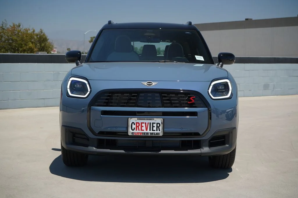 New 2027 Blue MINI Signature Plus image 3