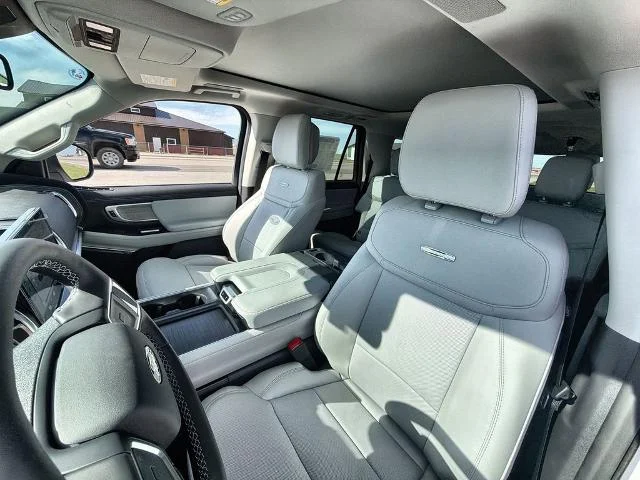 New 2026 Star White Metallic Tri-Coat Ford MAX Platinum® image 50