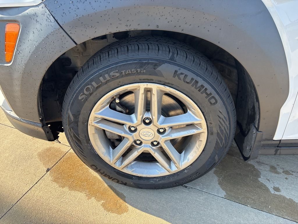 2020 Hyundai Kona SE - Photo 13