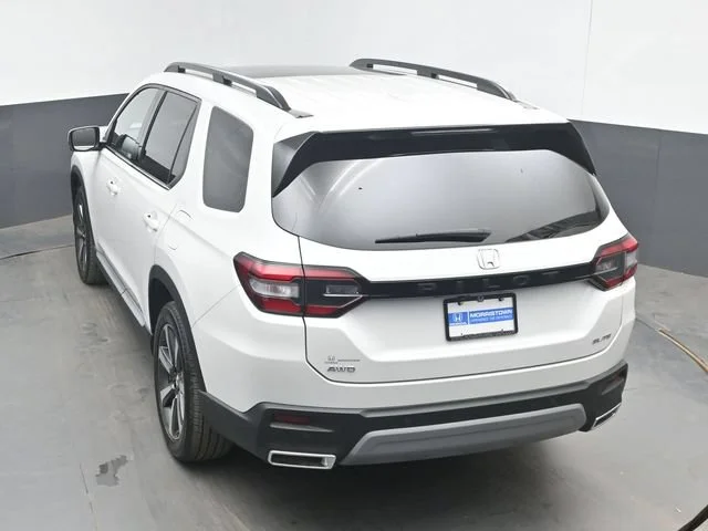 Used 2025 Platinum White Pearl Honda AWD Elite image 101