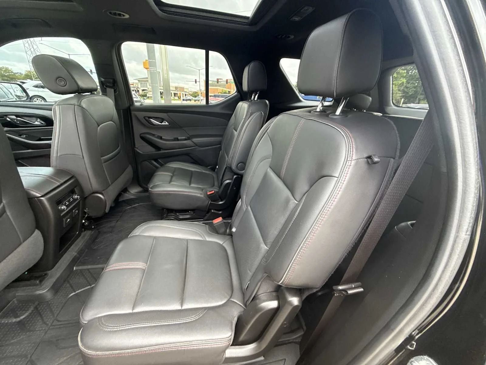 2023 Chevrolet Traverse RS - Photo 26